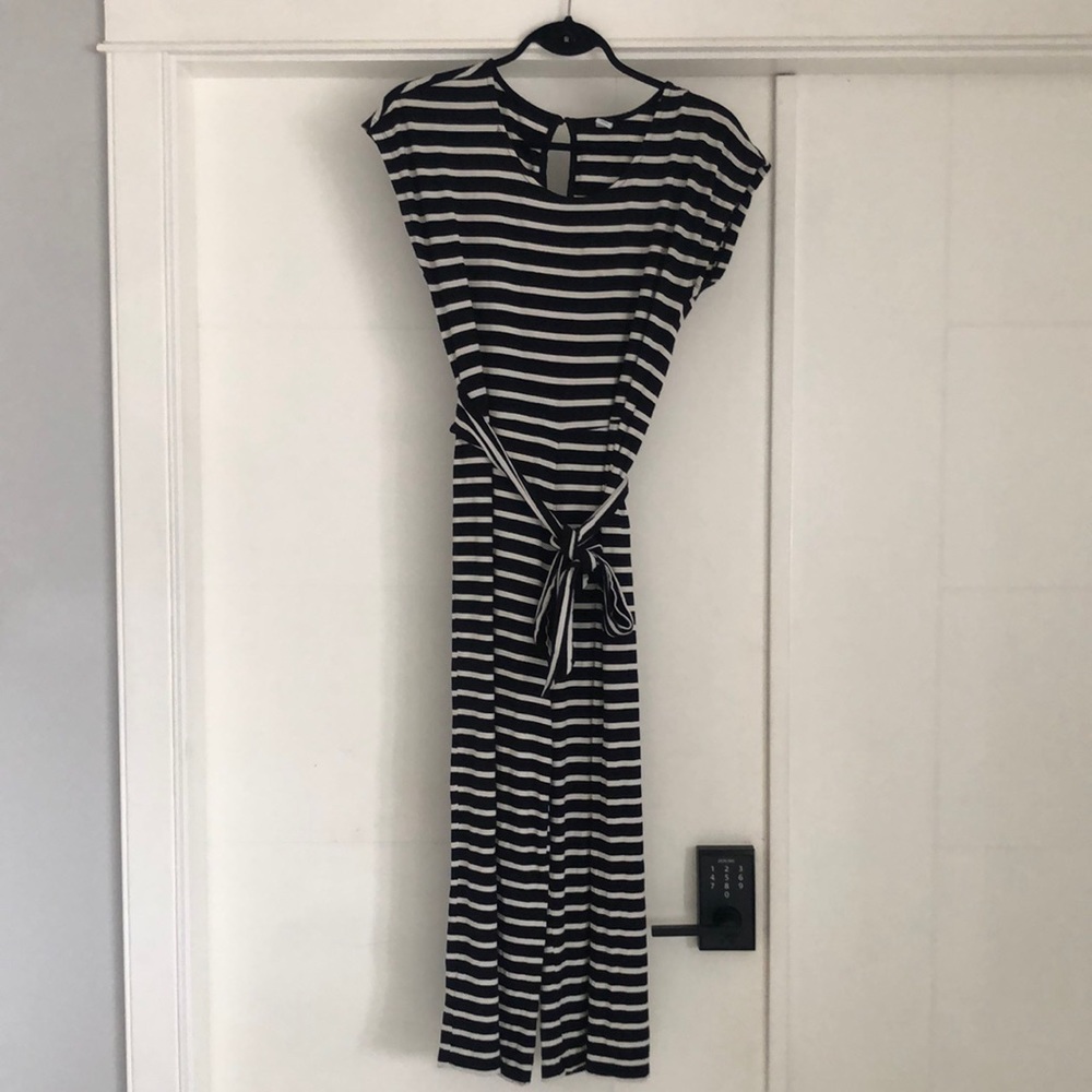 Wide led romper